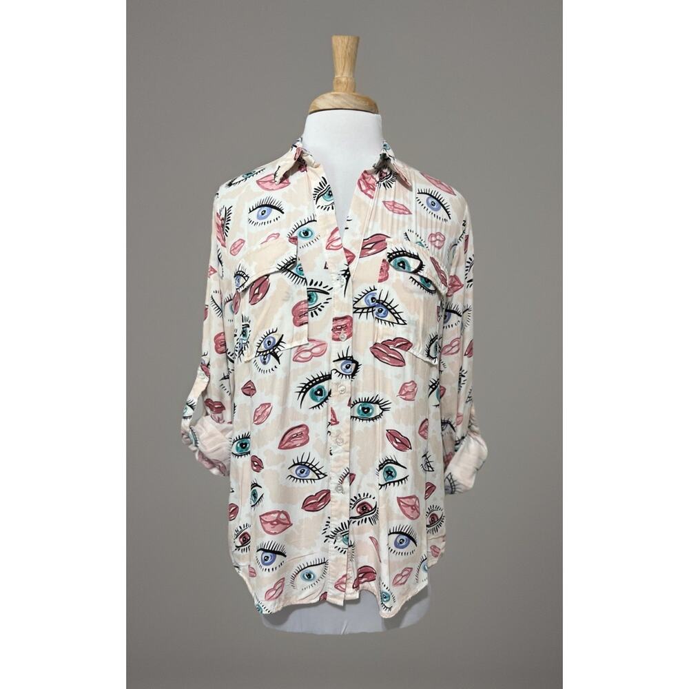 MILK & HONEY Womens Size L Eyes & Lips Novelty Roll Tab Sleeve Button Blouse Top